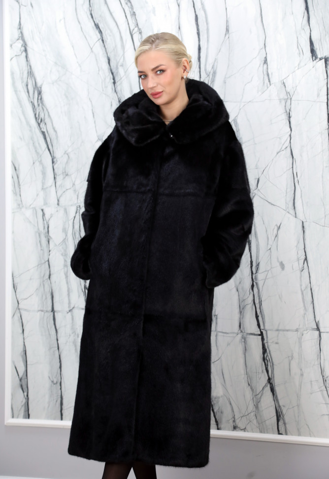 Шуба из меха норки, прямого кроя/капюшон. Арт.2517 РТ-10337