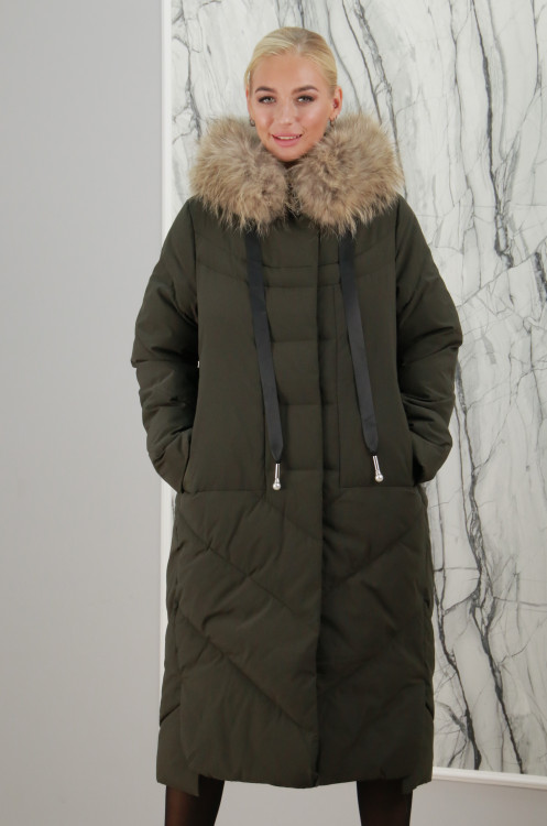 Пальто утепленное-биопух, капюшон енот.  Артикул Y019-883-1 PT-7786