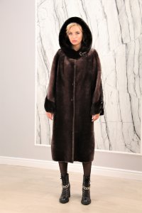 Шуба из меха овчины. Капюшон, манжеты - норка. Арт. Моника, РТ-3683