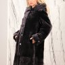 Шуба из меха стриженной поярковой овчины.Капюшон, манжеты, подол - пресс. Арт. Любава, РТ-4248