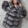 Шуба из меха премиальной аукционной чернобурой лисицы Silver Fox,капюшон кобра. Арт.20231 РТ-10976