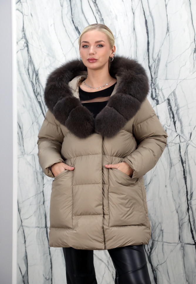 Пуховик с натуральным наполнителем (100% пух) капюшон мех песца. Арт.8680 РТ-10597
