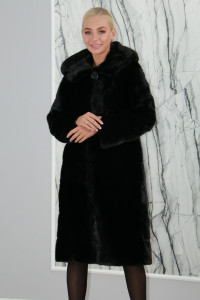 Шуба из меха норки, капюшон. Арт. 9212 РТ-6146