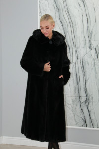 Шуба из меха аукционной канадской норки, капюшон., черный, 120 см. Арт. Р-1602 РТ-7762