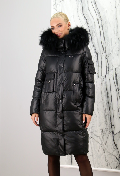 Пальто утепленное-биопух, капюшон отделка мех енота. 