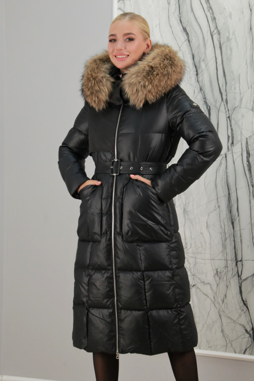 Пальто утепленное-биопух, капюшон енот.  Артикул Y-023-077 PT-9214