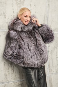 Шуба из меха чернобурой лисицы, с капюшоном, капюшон. Арт. П-31 РТ-9229