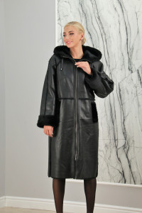 Дубленка  из натуральной овчины, с капюшоном. Артикул К-39221. РТ-7542