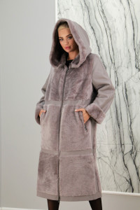 Дубленка из натуральной  овчины с капюшоном. Артикул 7282, РТ-7569