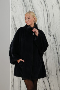 Полушубок из меха аукционной норки, ворот стойка. Модель кимоно. 815/22-М РТ-7452