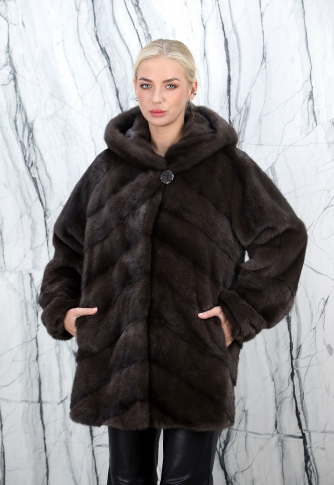 Шуба из меха норки, паркетная раскладка/капюшон. Арт.2510 РТ-10379